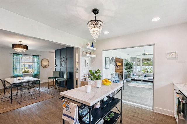 2405 Cardwell Way, Sarasota, FL 34231
