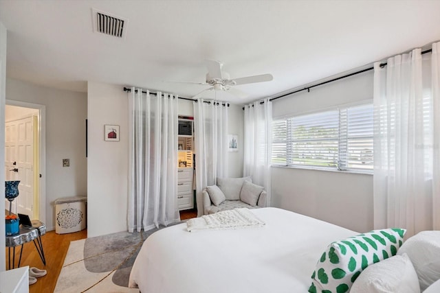 2405 Cardwell Way, Sarasota, FL 34231