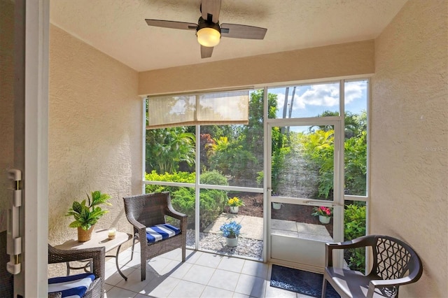 8335 Glenrose Way Unit 1513, Sarasota, FL 34238 - sunroom featuring ceiling fan