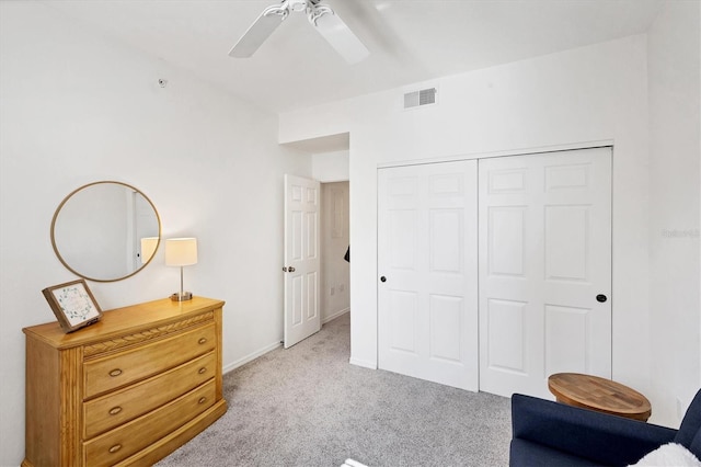 8335 Glenrose Way Unit 1513, Sarasota, FL 34238 - sitting room featuring light colored carpet and ceiling fan