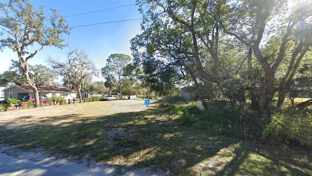 570 Whitted Dr, Saint Cloud, FL 34771 - photo 2
