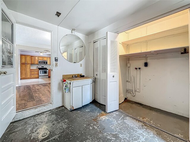 1700 63rd St N, Saint Petersburg, FL 33710 - photo 40