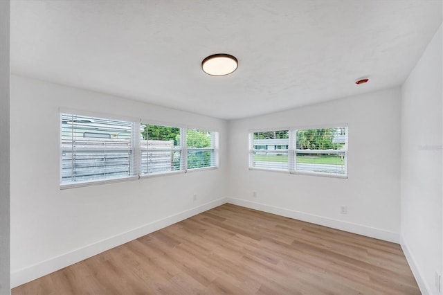 2837 Yorktown St, Sarasota, FL 34231 - photo 12