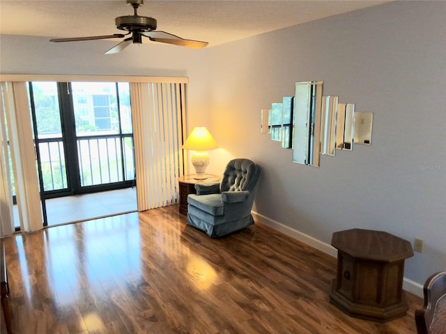 515 30th Ave W Unit H401, Bradenton, FL 34205 - living area with wood finished floors and ceiling fan