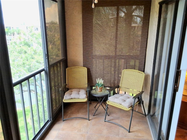 515 30th Ave W Unit H401, Bradenton, FL 34205 - view of sunroom