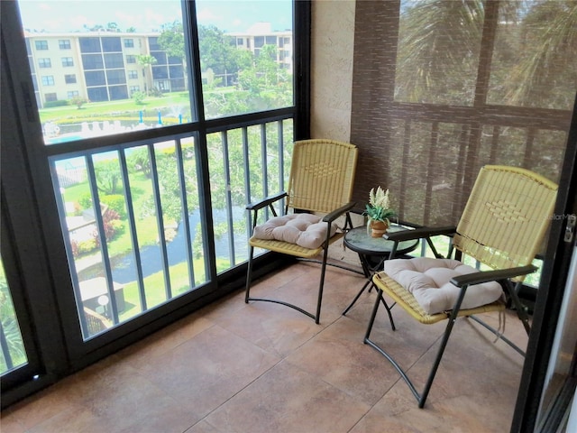 515 30th Ave W Unit H401, Bradenton, FL 34205 - sunroom with healthy amount of natural light