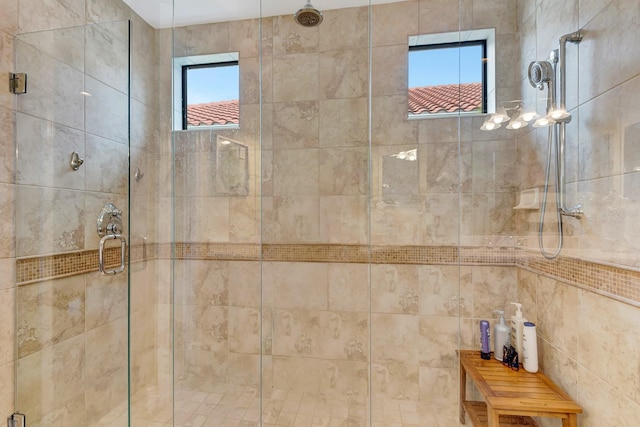 7314 Wexford Ct, Lakewood Ranch, FL 34202 - bathroom featuring a stall shower