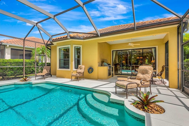 7314 Wexford Ct, Lakewood Ranch, FL 34202 - outdoor pool with a patio, a lanai, and ceiling fan