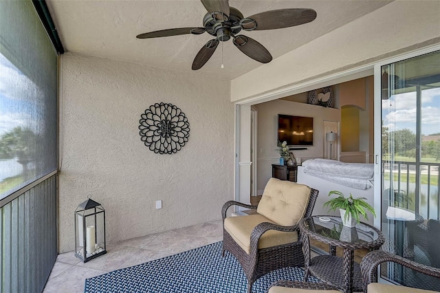 5240 Hyland Hills Ave Unit 1425, Sarasota, FL 34241 - sunroom featuring arched walkways