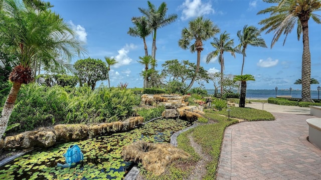4423 Bay Shore Rd, Sarasota, FL 34234 - view of property's community