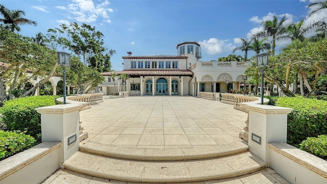 4423 Bay Shore Rd, Sarasota, FL 34234 - rear view of property with a patio area and stucco siding