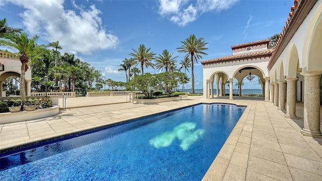 4423 Bay Shore Rd, Sarasota, FL 34234 - swimming pool featuring a patio