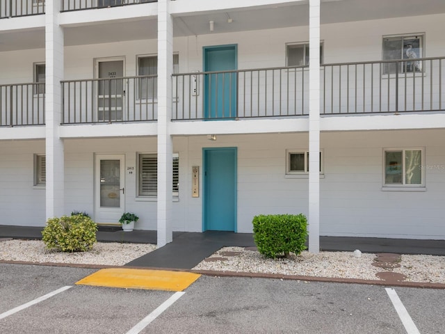 2423 Flamingo Blvd Unit K29, Bradenton, FL 34207 - view of property featuring uncovered parking