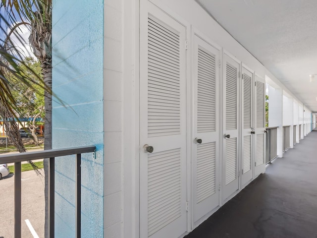 2423 Flamingo Blvd Unit K29, Bradenton, FL 34207 - view of hall