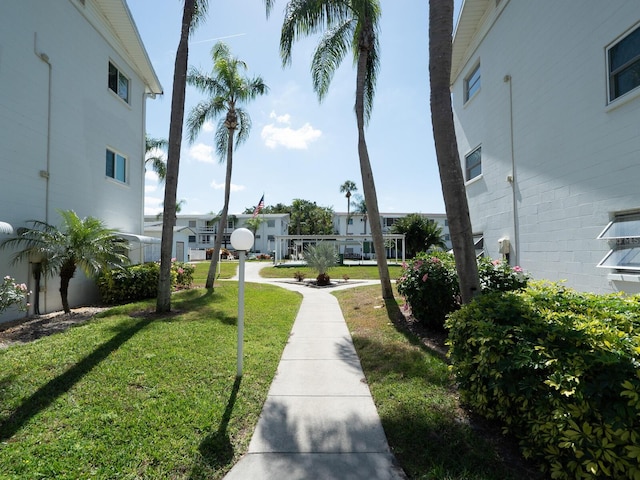 2423 Flamingo Blvd Unit K29, Bradenton, FL 34207 - surrounding community with a lawn and a residential view