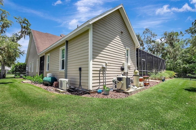 1906 143rd Ct E, Bradenton, FL 34212 - view of side of home with a lanai