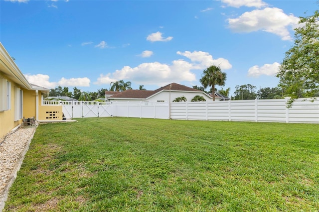 6118 56th Ter E, Bradenton, FL 34203 - fenced backyard featuring a gate