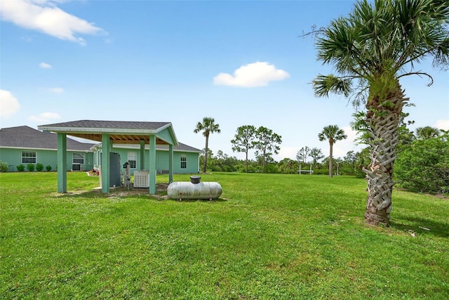 2555 Pear St, Port Charlotte, FL 33948 - view of green lawn