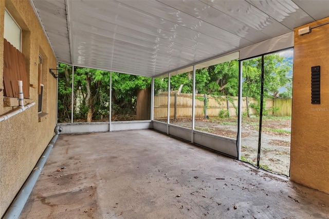 6439 Lafayette Rd, Bradenton, FL 34207 - unfurnished sunroom featuring plenty of natural light