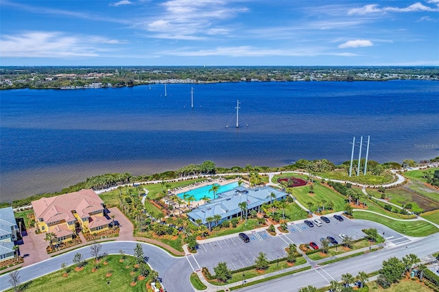 1226 Riverscape St, Bradenton, FL 34208 - drone / aerial view of a large body of water and a pool area