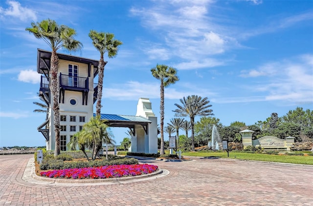 1226 Riverscape St, Bradenton, FL 34208 - view of decorative road featuring curbs
