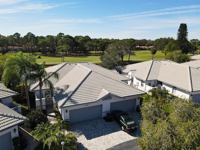 5662 Long Common Cir Unit 8, Sarasota, FL 34235 - photo 2