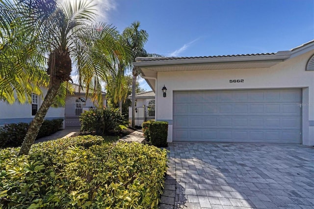 5662 Long Common Cir Unit 8, Sarasota, FL 34235 - photo 7