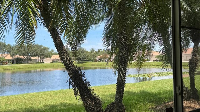 8228 Simpson Falls Ct, Sarasota, FL 34243 - photo 2