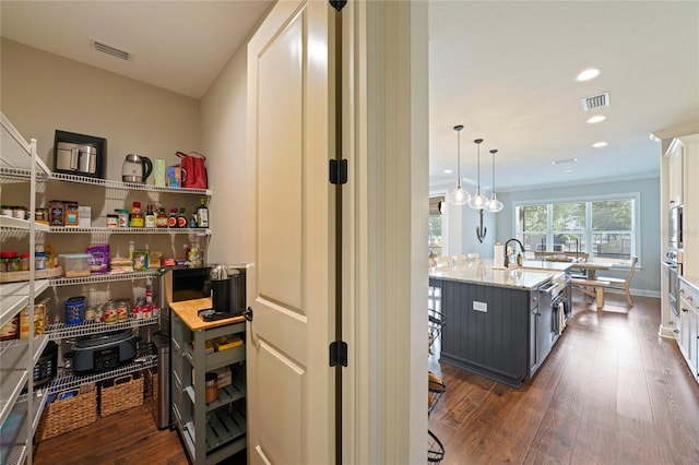 636 Meadow Lake Dr, Freeport, FL 32439 - view of storage area