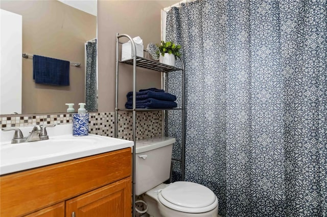 616 Bryan Terrace Dr, Brandon, FL 33511 - bathroom with vanity, decorative backsplash, and a shower with curtain