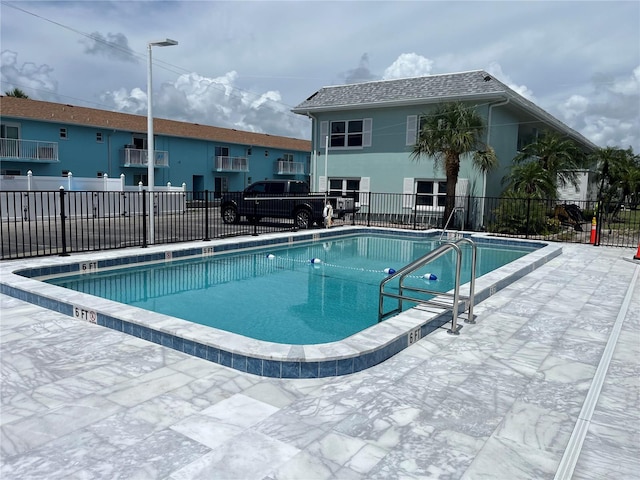 611 Gulf Dr N Unit B24, Bradenton Beach, FL 34217 - view of community pool