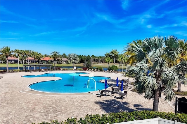14611 Leopard Creek Pl, Lakewood Ranch, FL 34202 - community pool featuring a patio