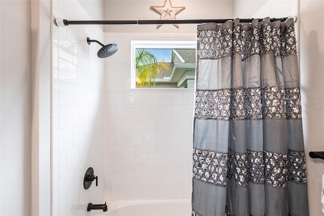 4316 Rustling Pines Ter, Parrish, FL 34219 - bathroom with shower / bath combo with shower curtain