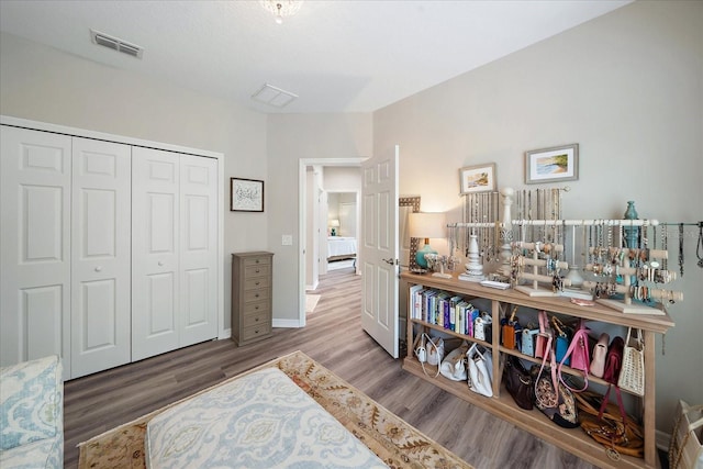 5427 Napa Dr, Sarasota, FL 34243 - sitting room featuring wood finished floors and baseboards