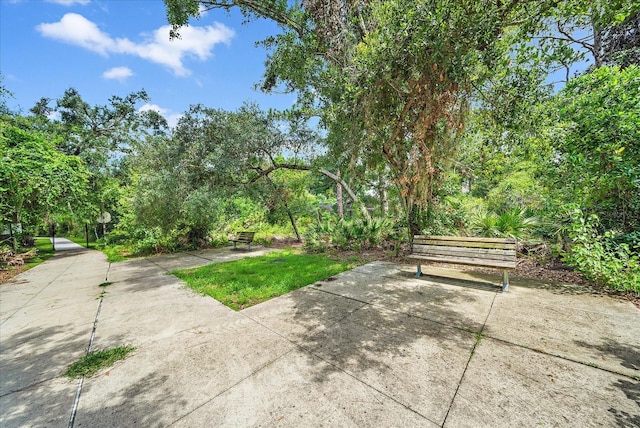 5427 Napa Dr, Sarasota, FL 34243 - view of community featuring a patio area