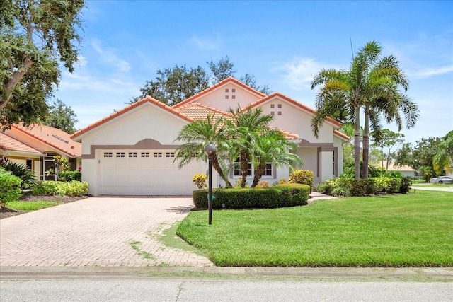 5814 Fairwoods Cir, Sarasota, FL 34243 - photo 1