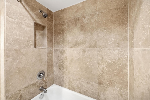 4116 61st Avenue Terrace W, Bradenton, FL 34210 - bathroom view of washtub / shower combination