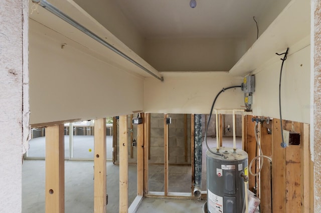 212 71st St, Holmes Beach, FL 34217 - utility room with electric water heater