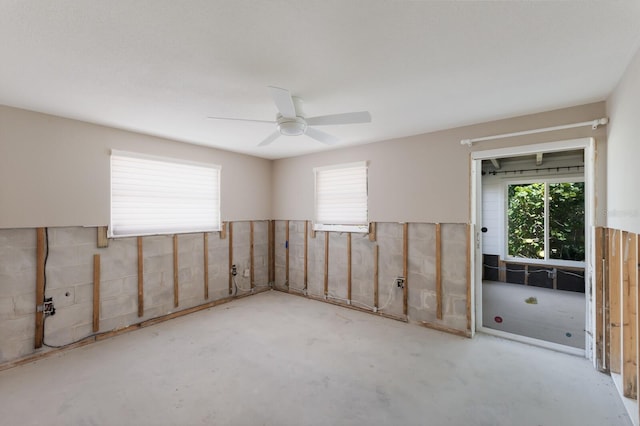 212 71st St, Holmes Beach, FL 34217 - spare room featuring ceiling fan