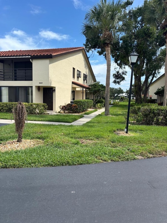 5689 Gardens Dr, Sarasota, FL 34243 - photo 1