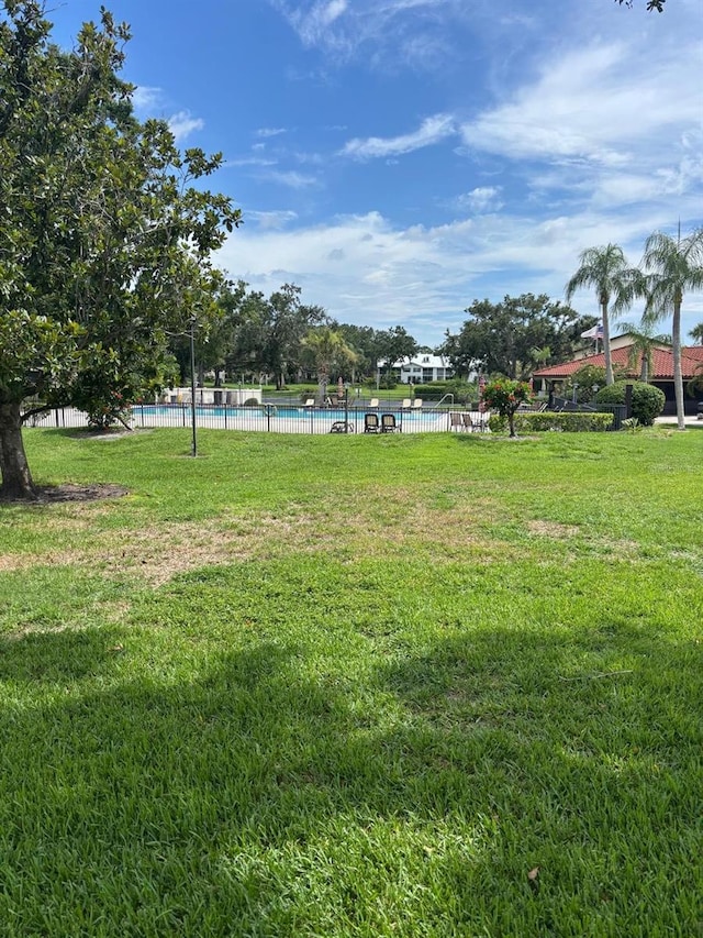 5689 Gardens Dr, Sarasota, FL 34243 - photo 24