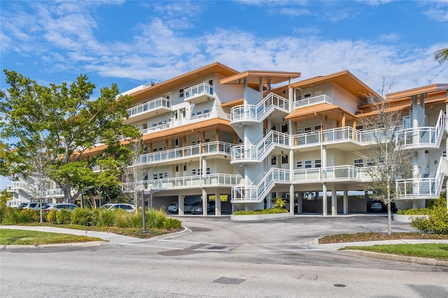 225 Sands Point Rd Unit 6103, Longboat Key, FL 34228 - view of apartment building / complex