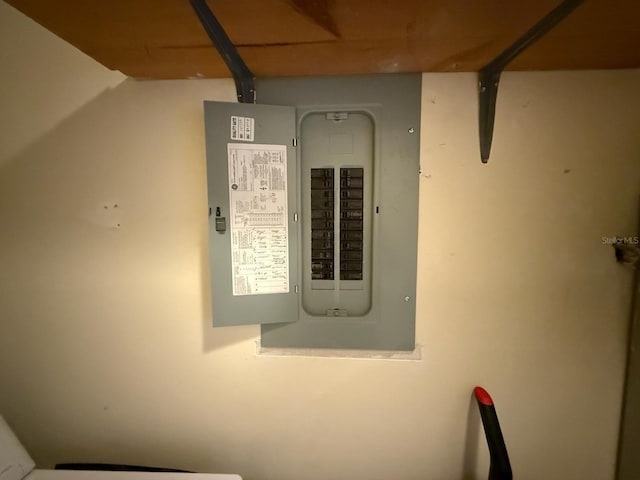 1264 Village Way, Orlando, FL 32807 - utility room featuring electric panel