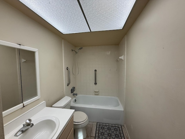 1264 Village Way, Orlando, FL 32807 - bathroom featuring tile patterned flooring, vanity, and shower / tub combination