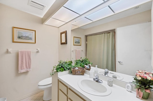 4001 Wilshire Cir E Unit 72, Sarasota, FL 34238 - bathroom featuring vanity and a shower with shower curtain