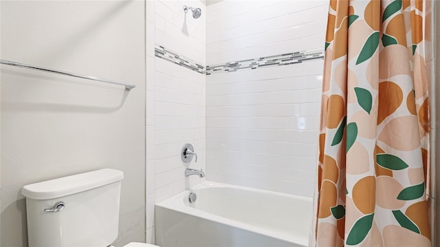 3431 Chestertown Loop, Bradenton, FL 34211 - bathroom featuring shower / bathtub combination with curtain and toilet