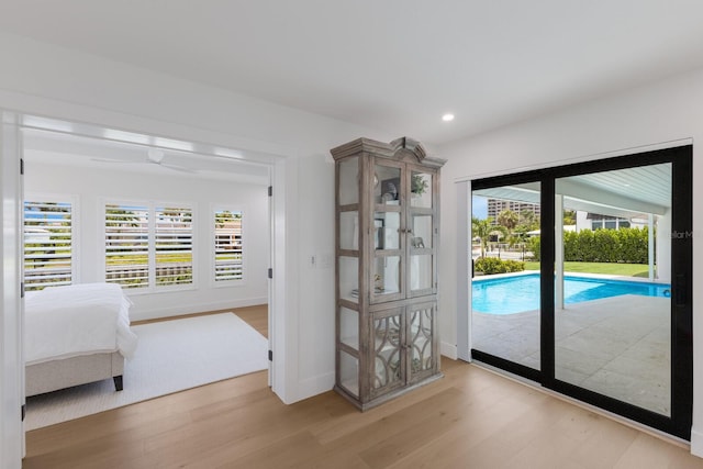 510 Putter Ln, Longboat Key, FL 34228 - entryway with light wood-style floors, recessed lighting, and ceiling fan