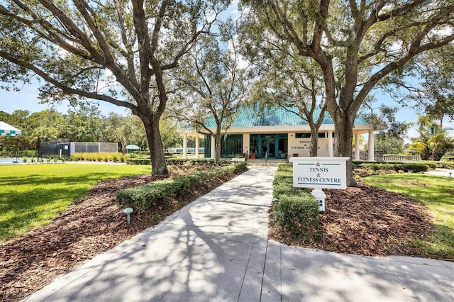 7960 Hampton Ct, University Park, FL 34201 - view of home's community
