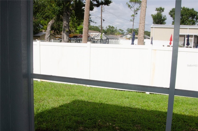 671 E Baffin Dr, Venice, FL 34293 - view of yard