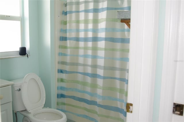671 E Baffin Dr, Venice, FL 34293 - full bathroom with vanity and curtained shower